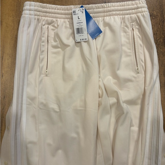 NEW MENS ADIDAS ORIGINALS ADIBREAK BUTTON TRACK PANTS ~SIZE LARGE IM8217 WHITE - Picture 5 of 6